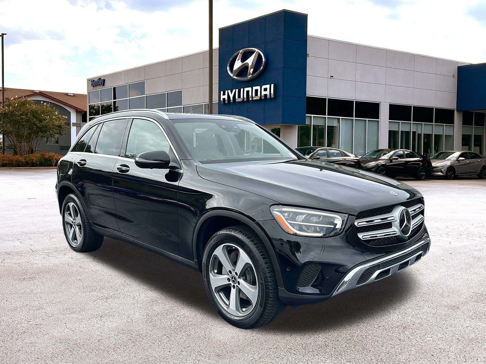 2022 Mercedes-Benz GLC 300 7