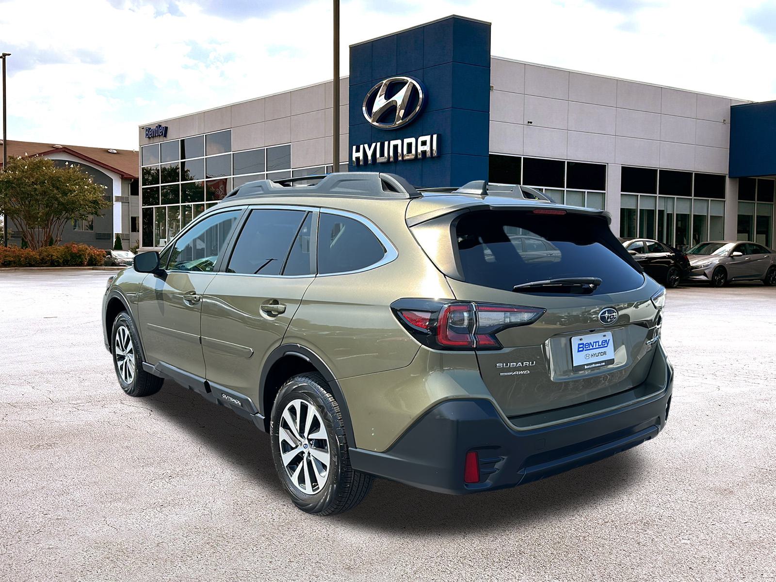 2022 Subaru Outback Premium 3