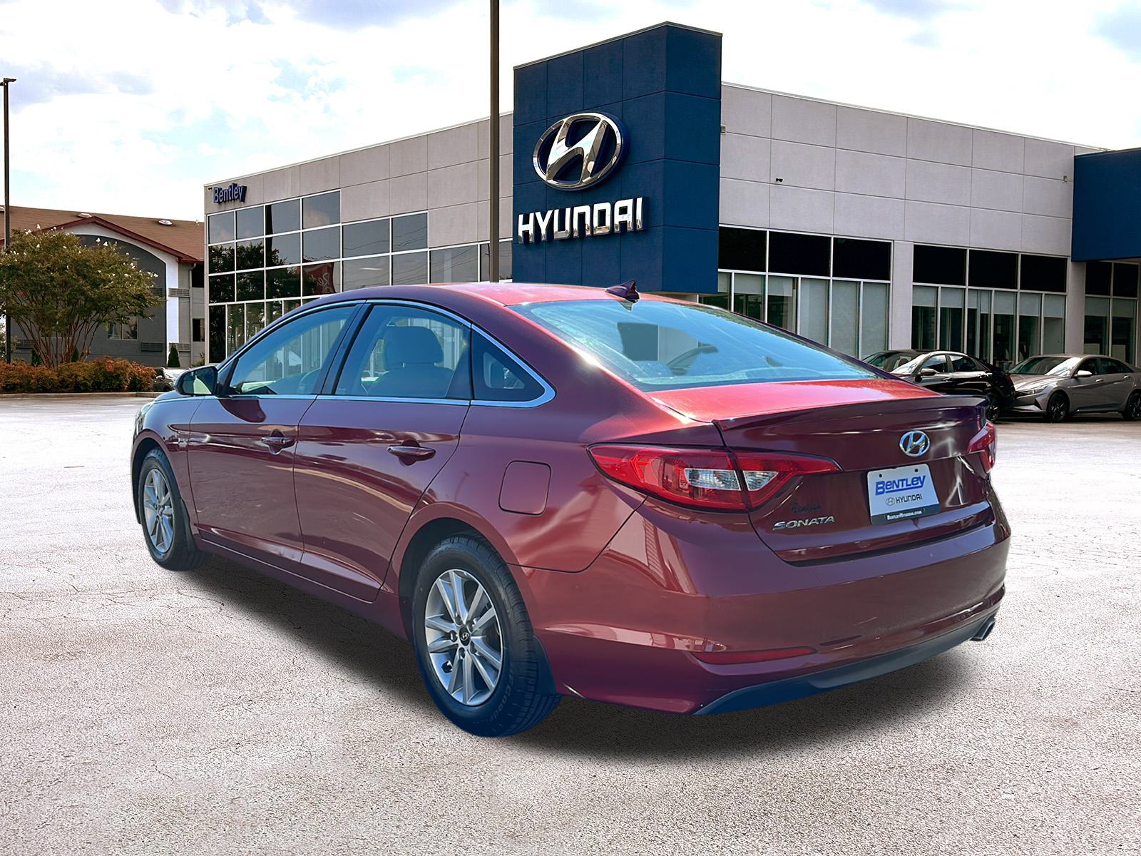 2016 Hyundai Sonata 2.4L SE 3