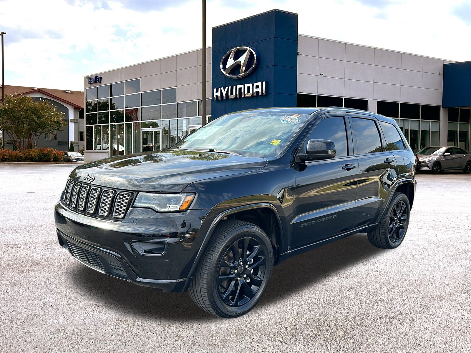 2020 Jeep Grand Cherokee Altitude 1