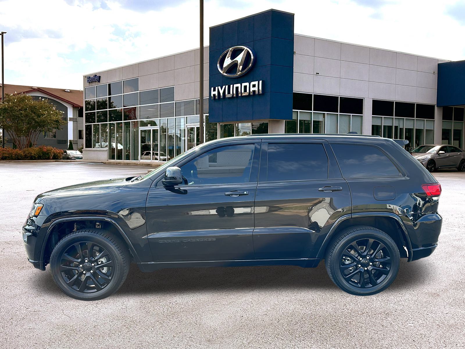 2020 Jeep Grand Cherokee Altitude 2