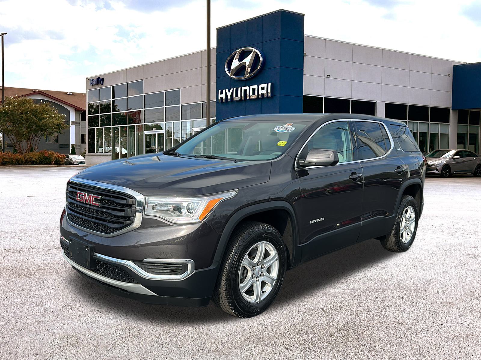 2018 GMC Acadia SLE 1