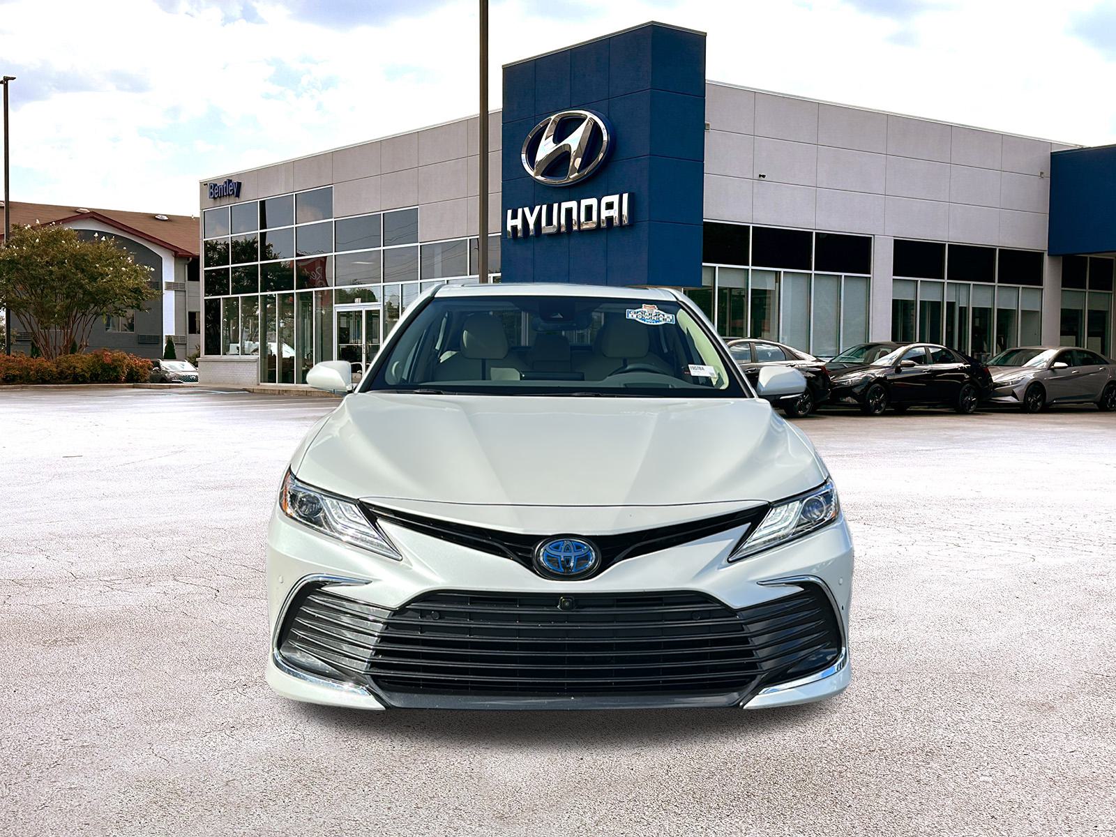 2021 Toyota Camry Hybrid XLE 7