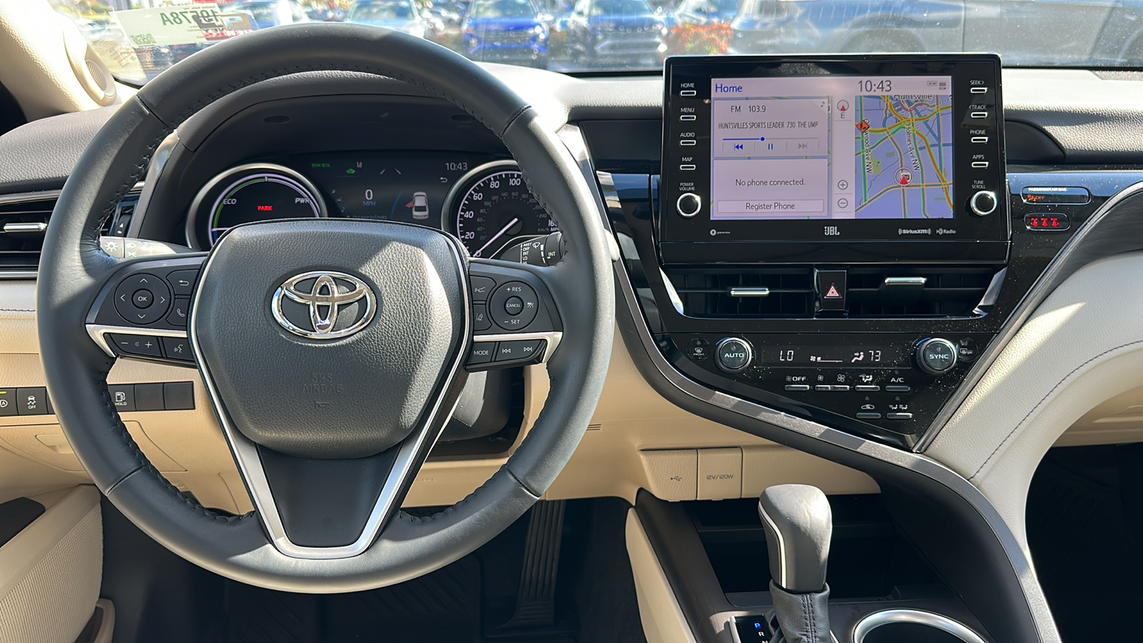 2021 Toyota Camry Hybrid XLE 9