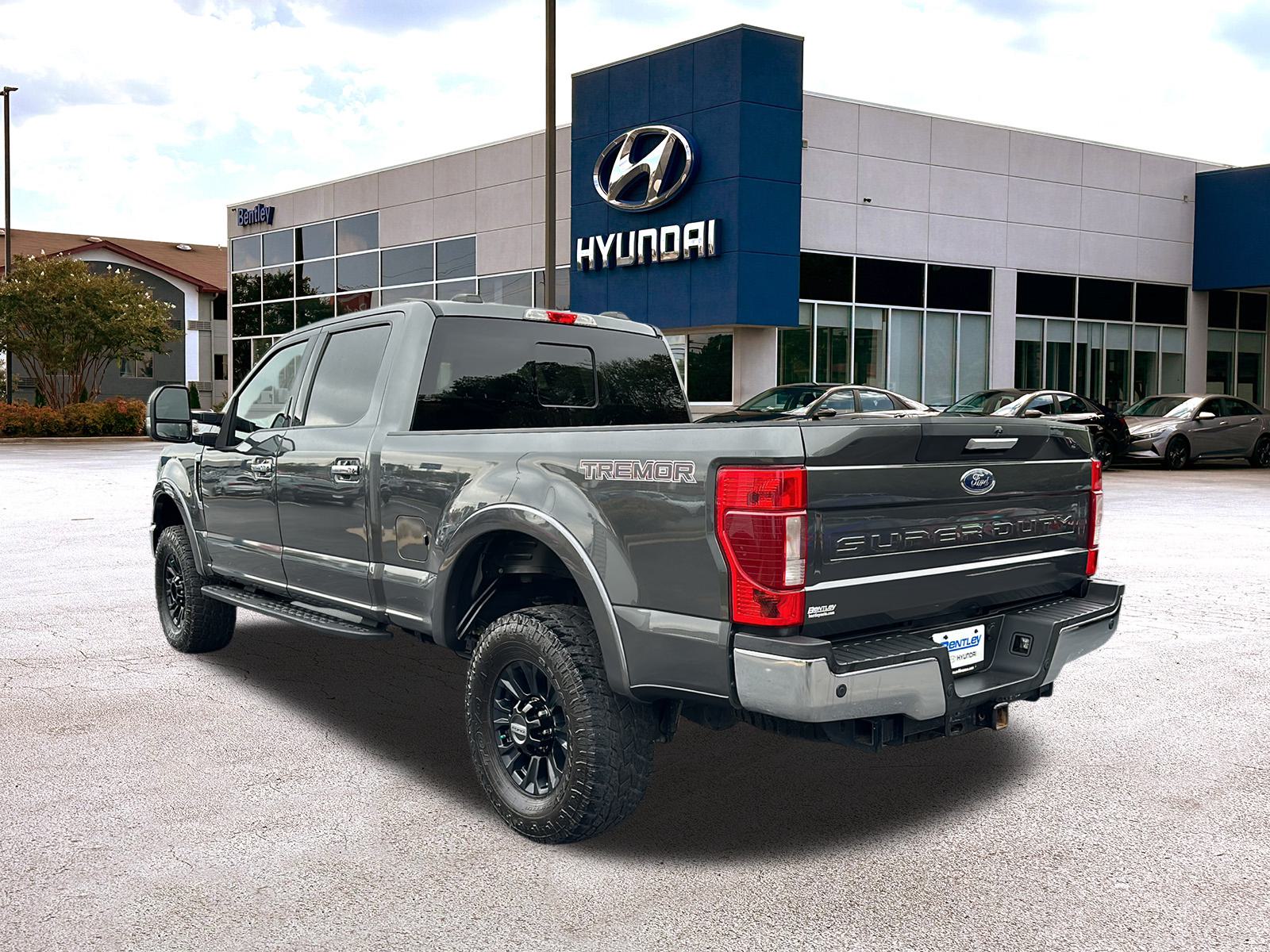 2020 Ford F-250 XLT 3