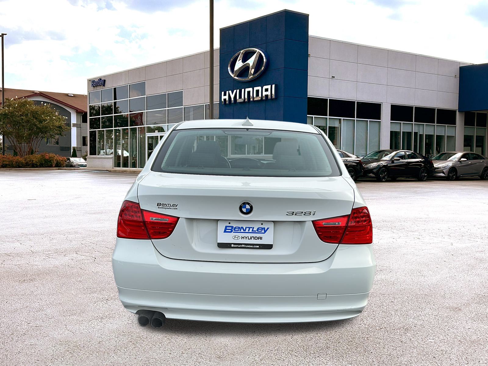 2009 BMW 3 series 328i 4