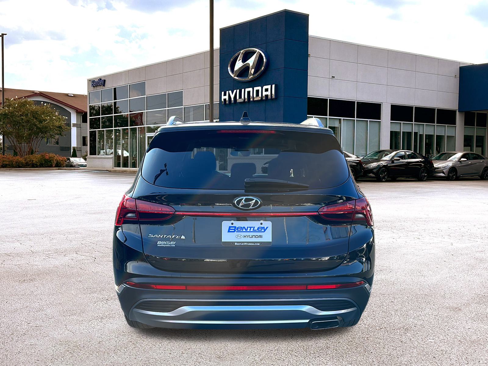 2022 Hyundai SANTA FE  4