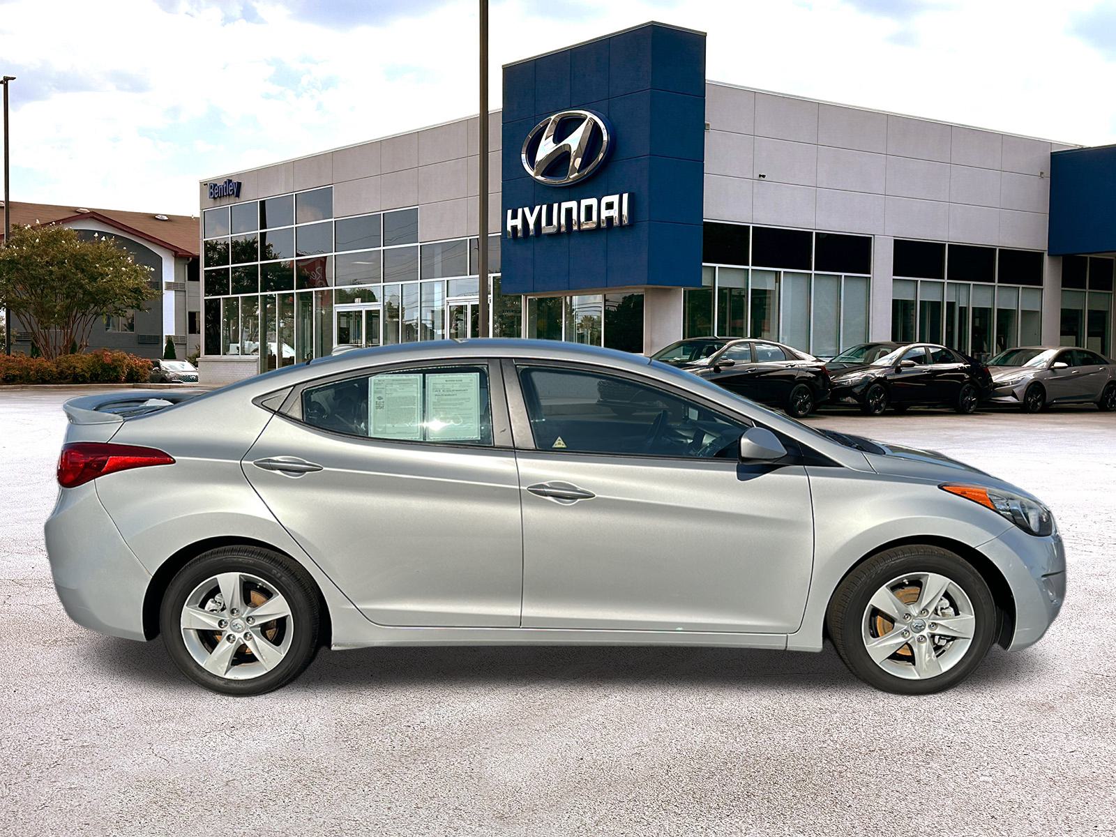 2013 Hyundai Elantra GLS 3