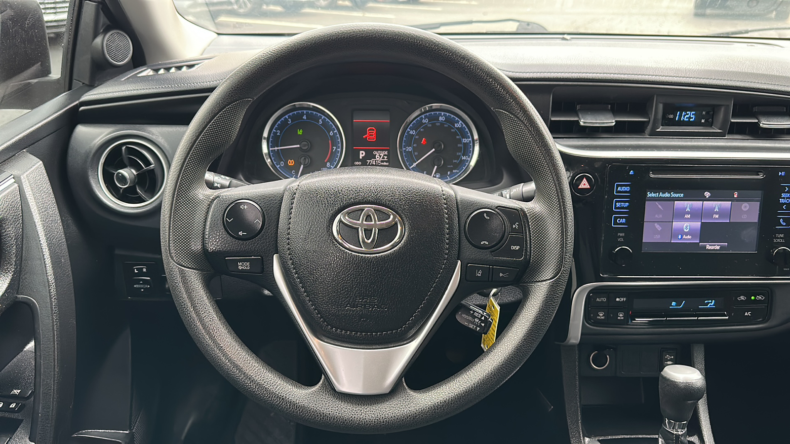 2018 Toyota Corolla LE 12