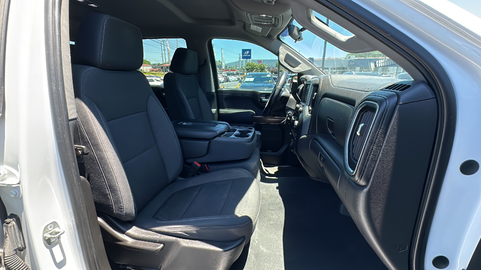 2019 Chevrolet Silverado LT 8