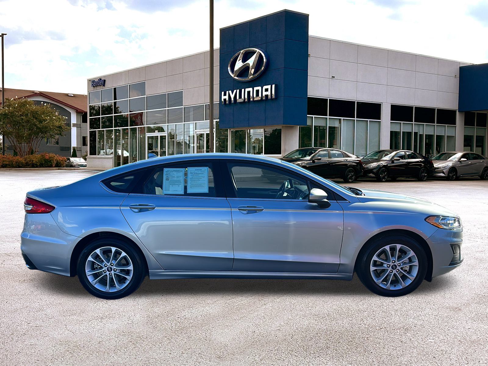 2020 Ford Fusion SE 6