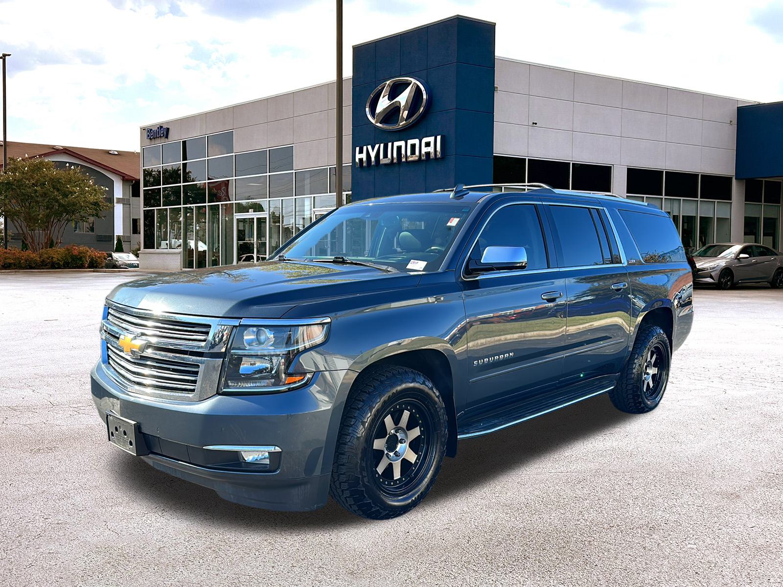 2019 Chevrolet Suburban Premier 1