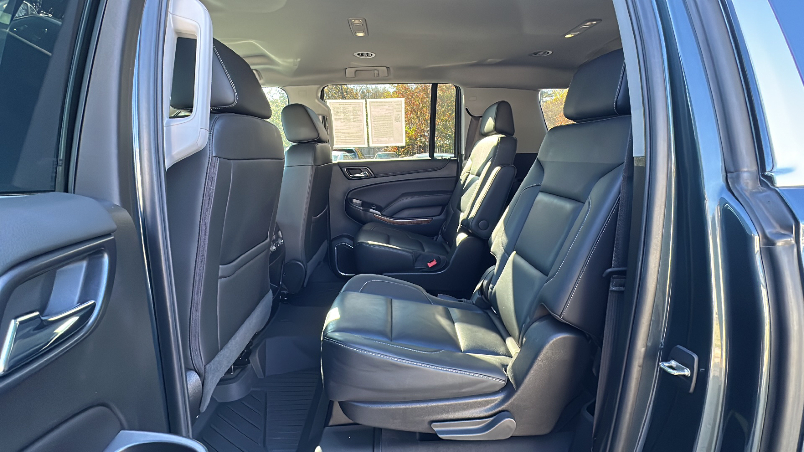 2019 Chevrolet Suburban Premier 13