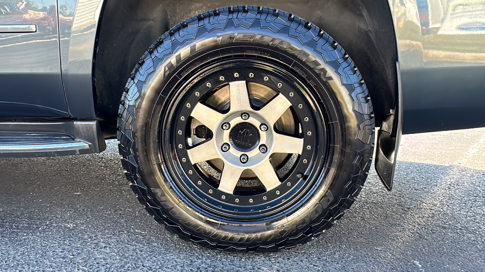 2019 Chevrolet Suburban Premier 14