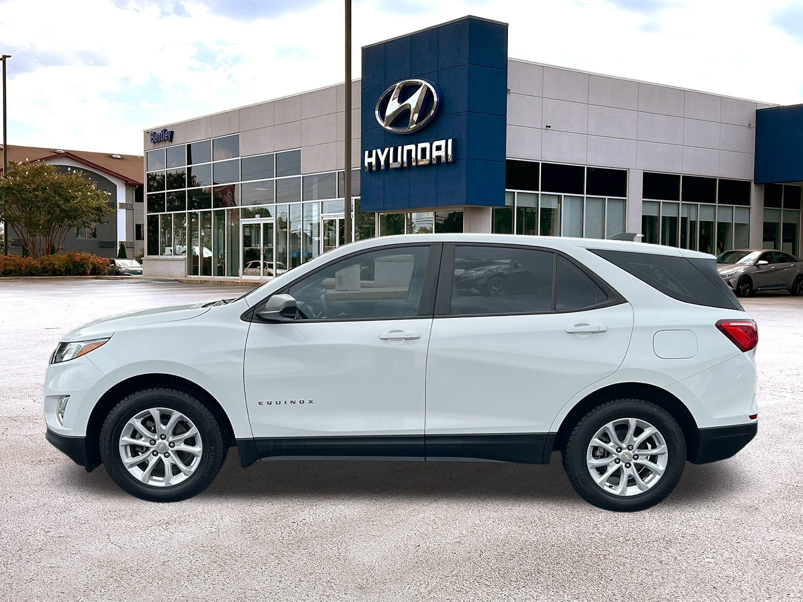 2020 Chevrolet Equinox LS 2