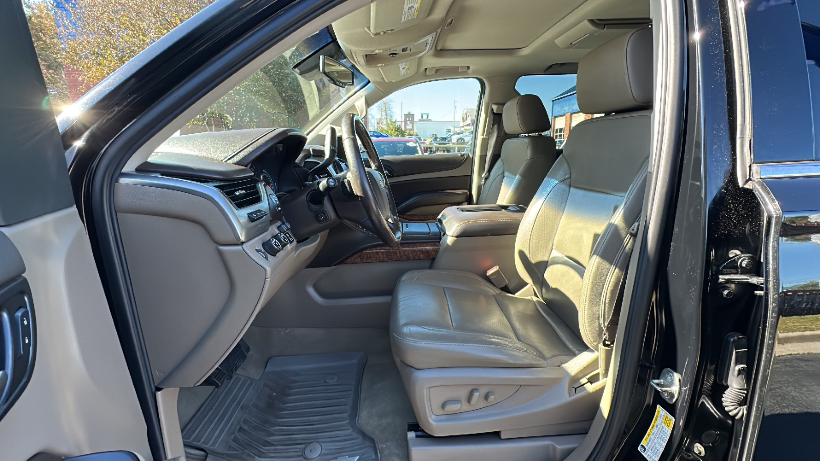 2017 Chevrolet Tahoe Premier 9