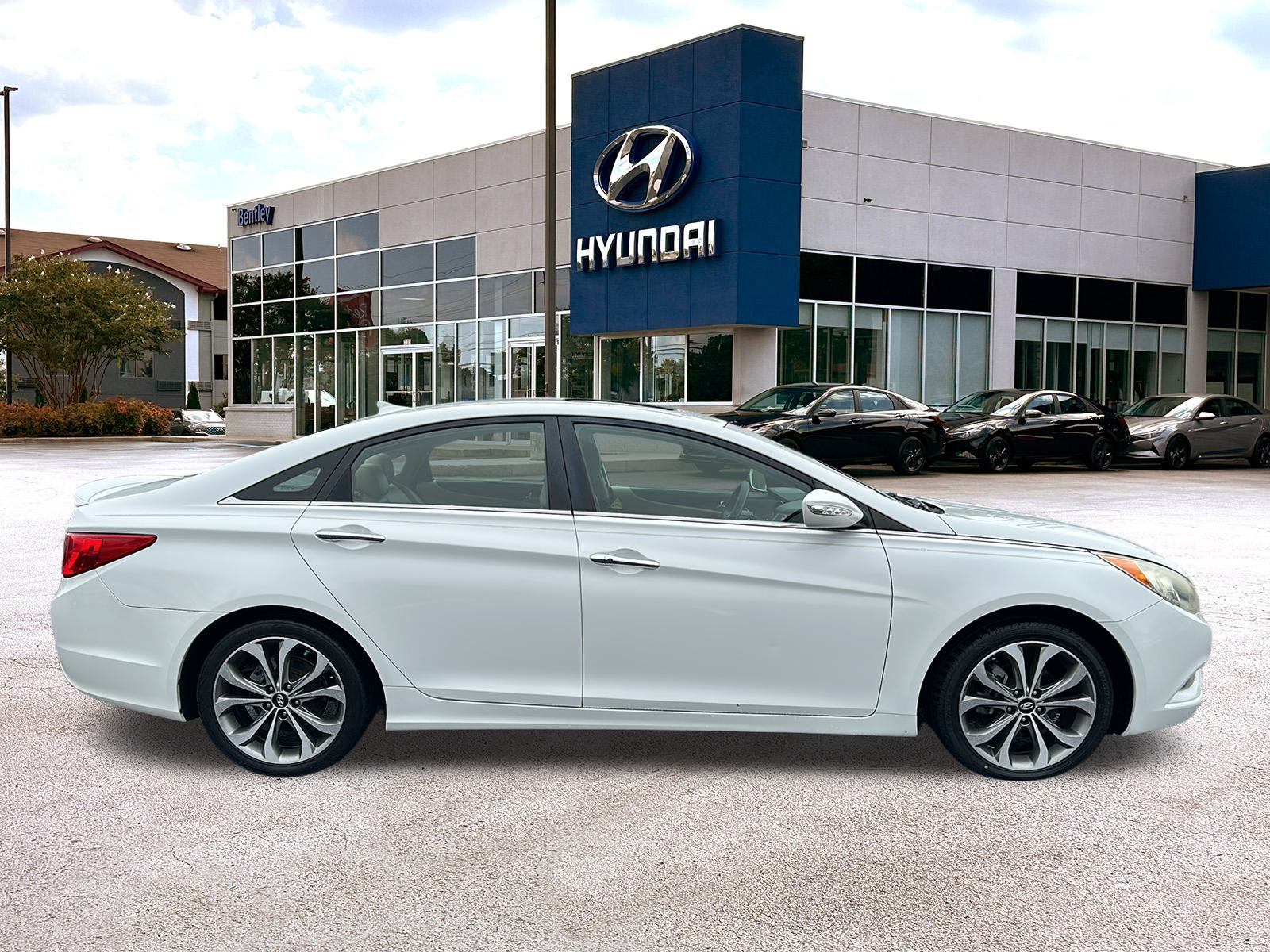 2013 Hyundai Sonata Limited 6