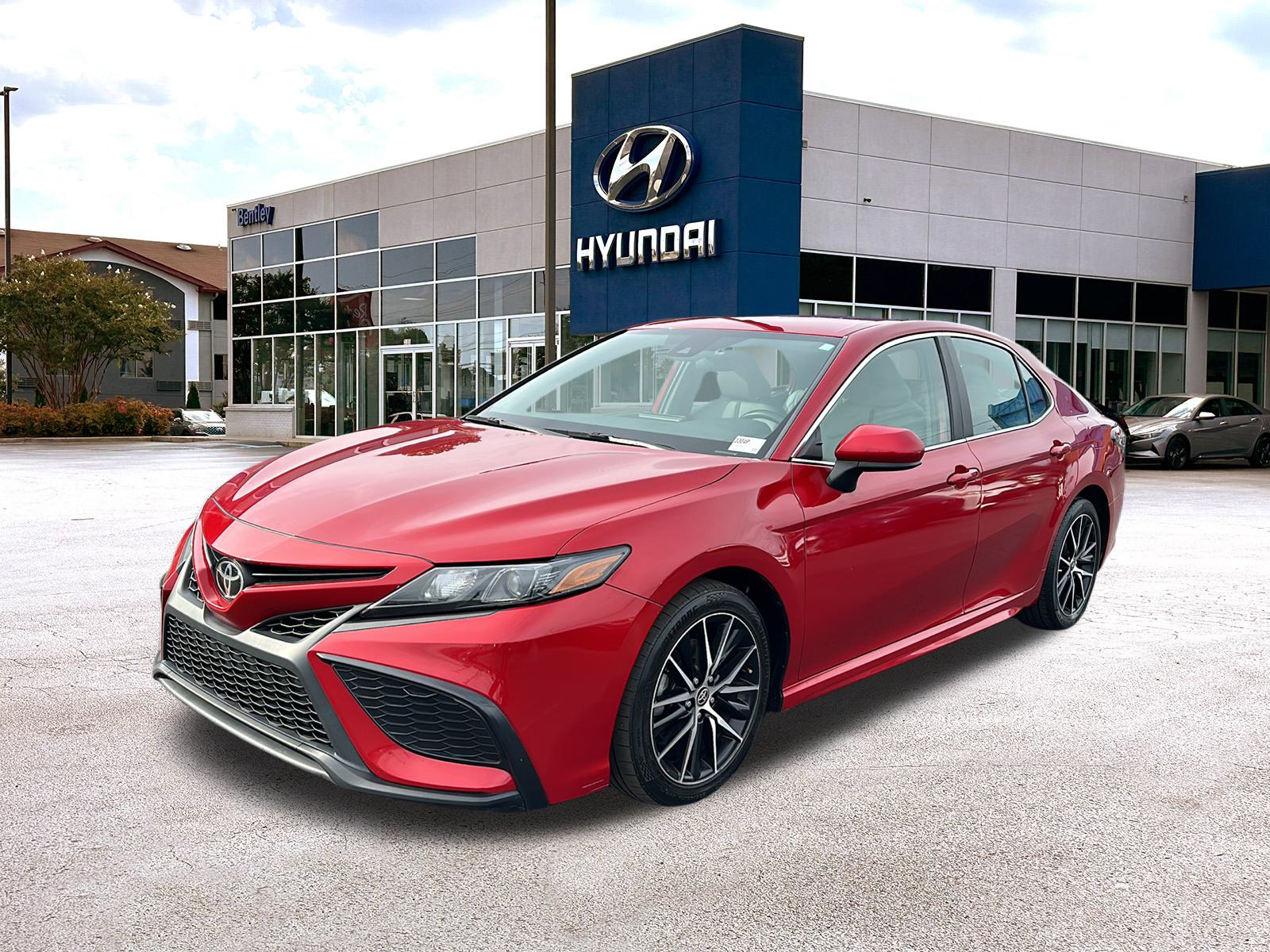 2021 Toyota Camry SE 1