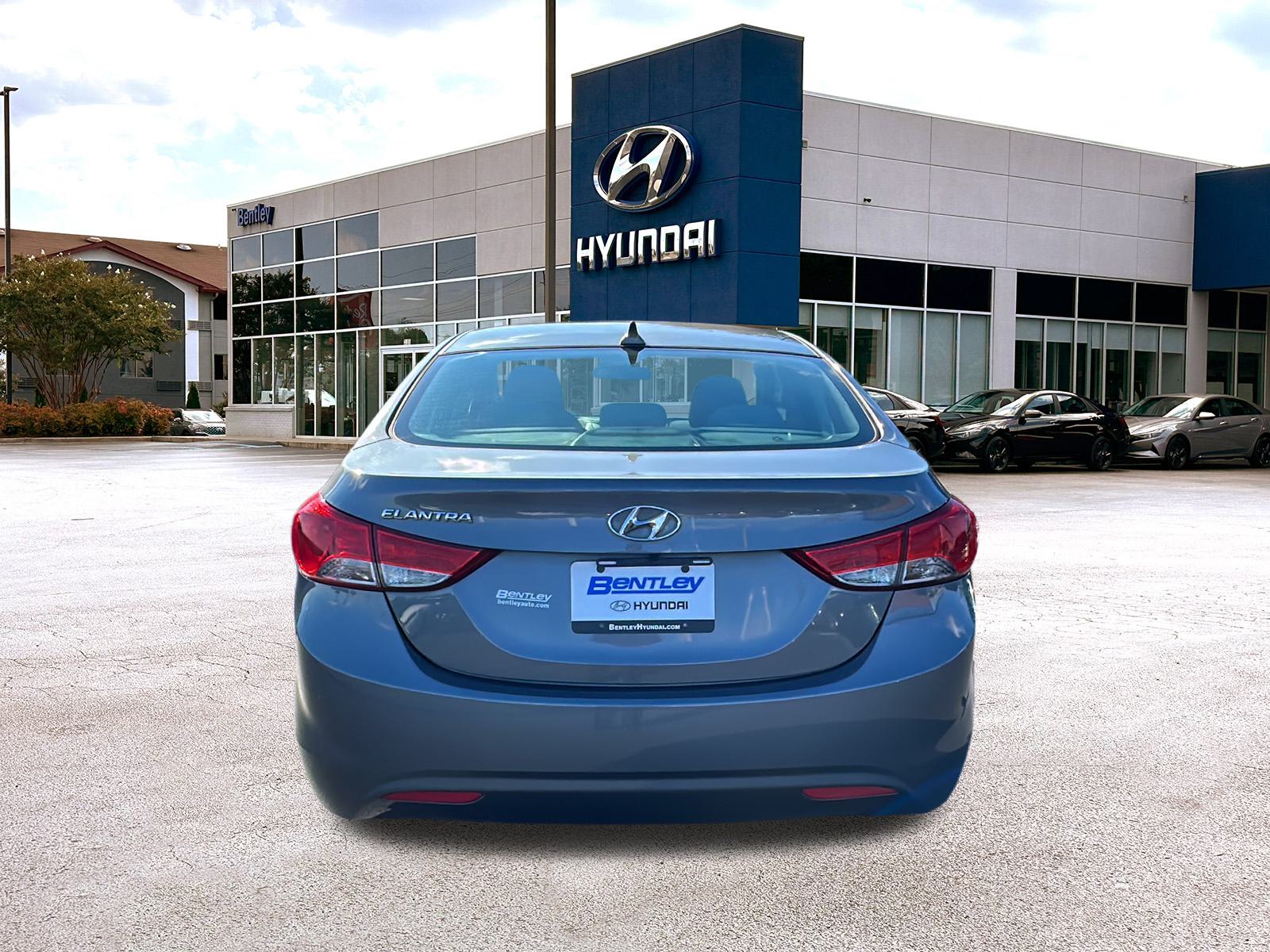 2013 Hyundai Elantra GLS 4