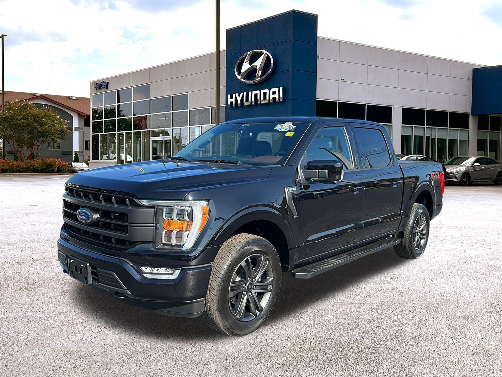 2022 Ford F-150 LARIAT 1