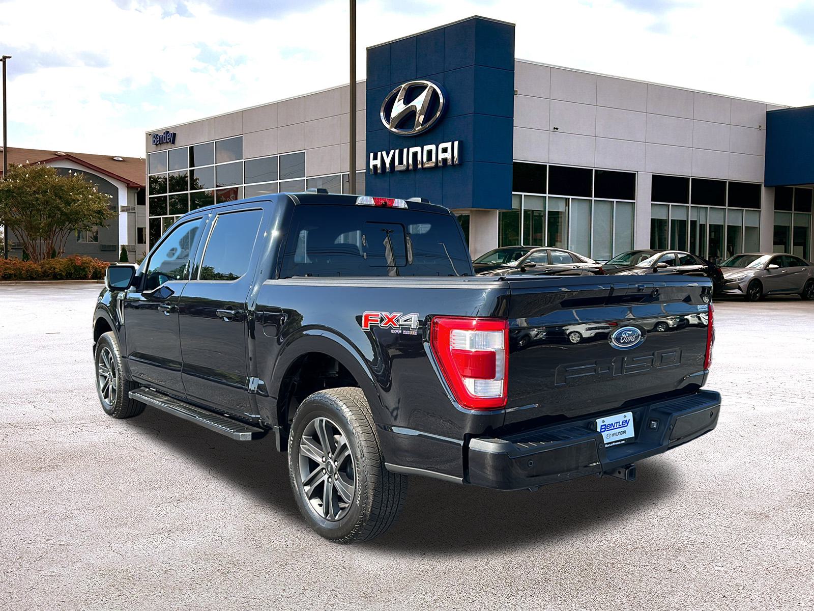 2022 Ford F-150 LARIAT 3