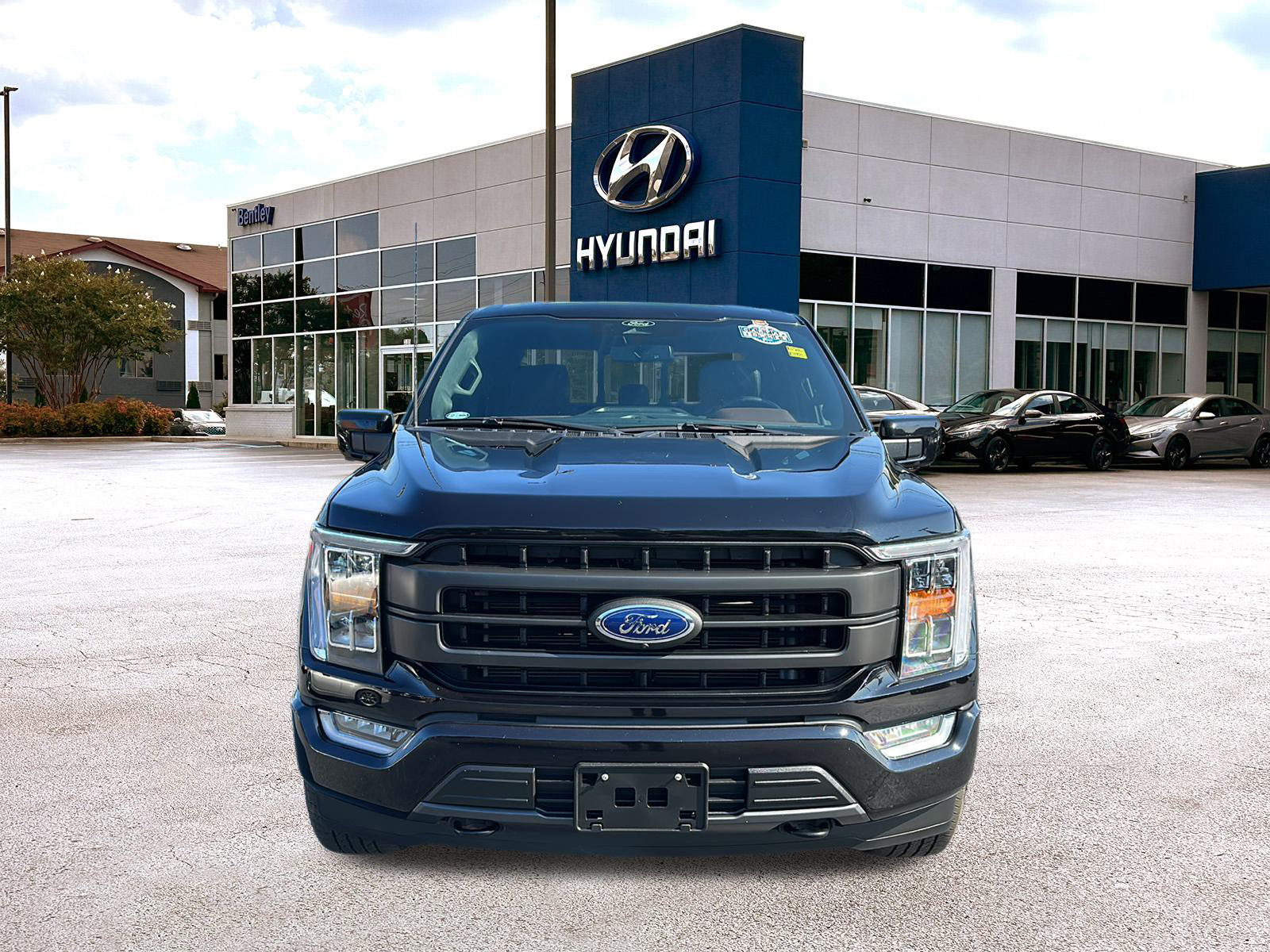 2022 Ford F-150 LARIAT 8