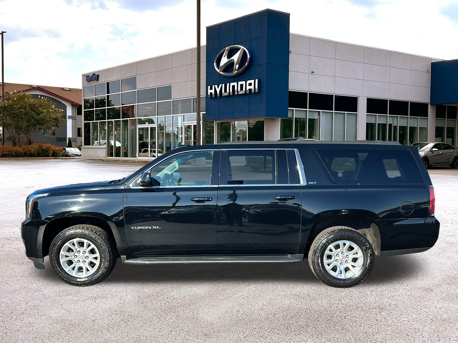 2019 GMC Yukon XL SLT 2