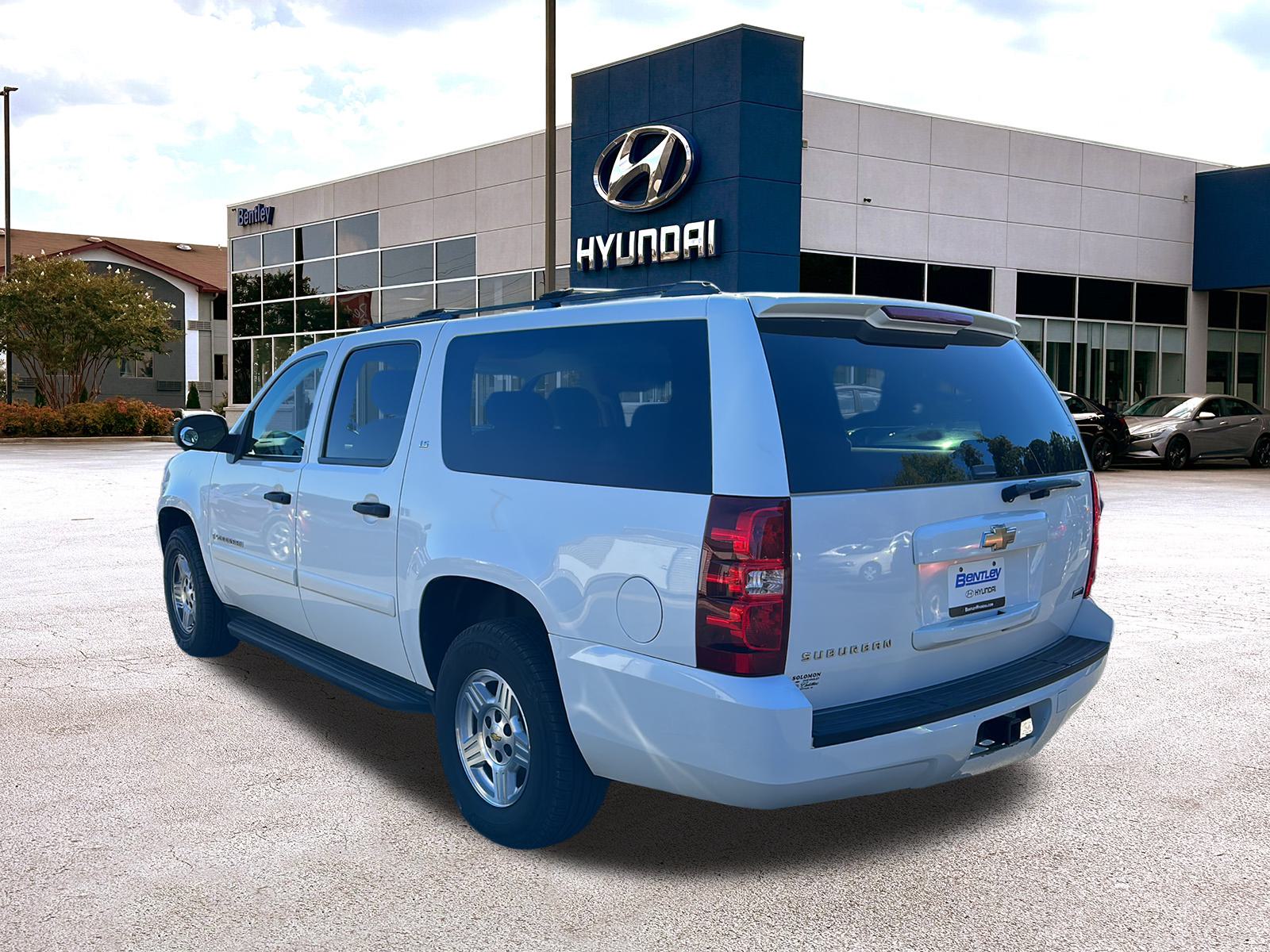 2008 Chevrolet Suburban LS 3