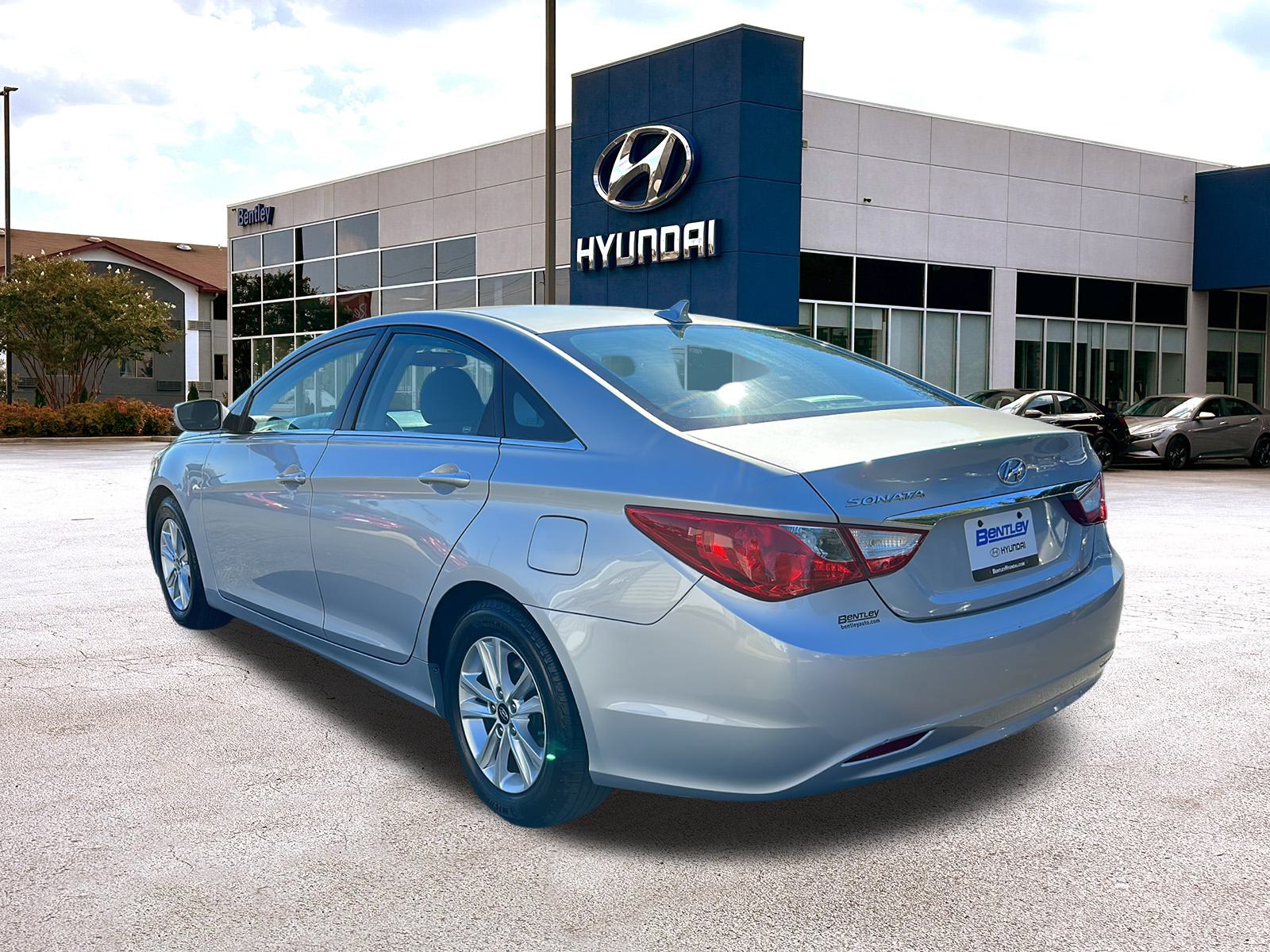 2011 Hyundai Sonata GLS 3