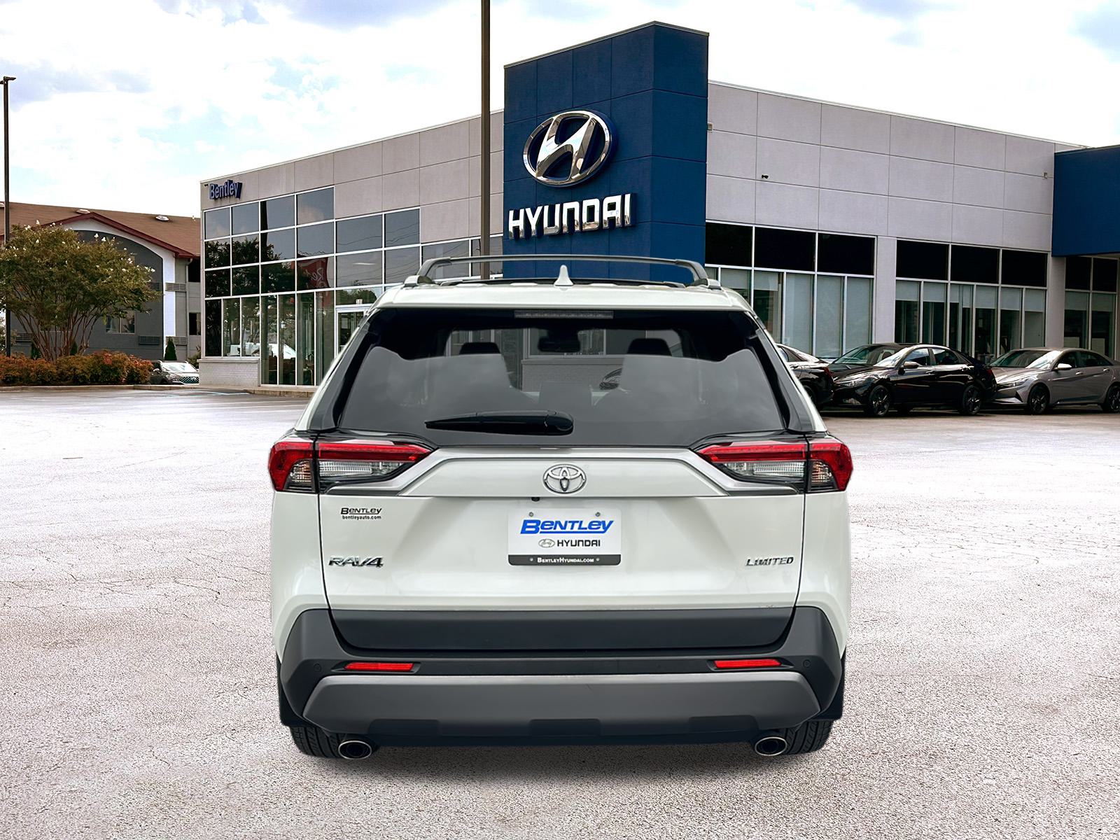 2019 Toyota RAV4 Limited 4