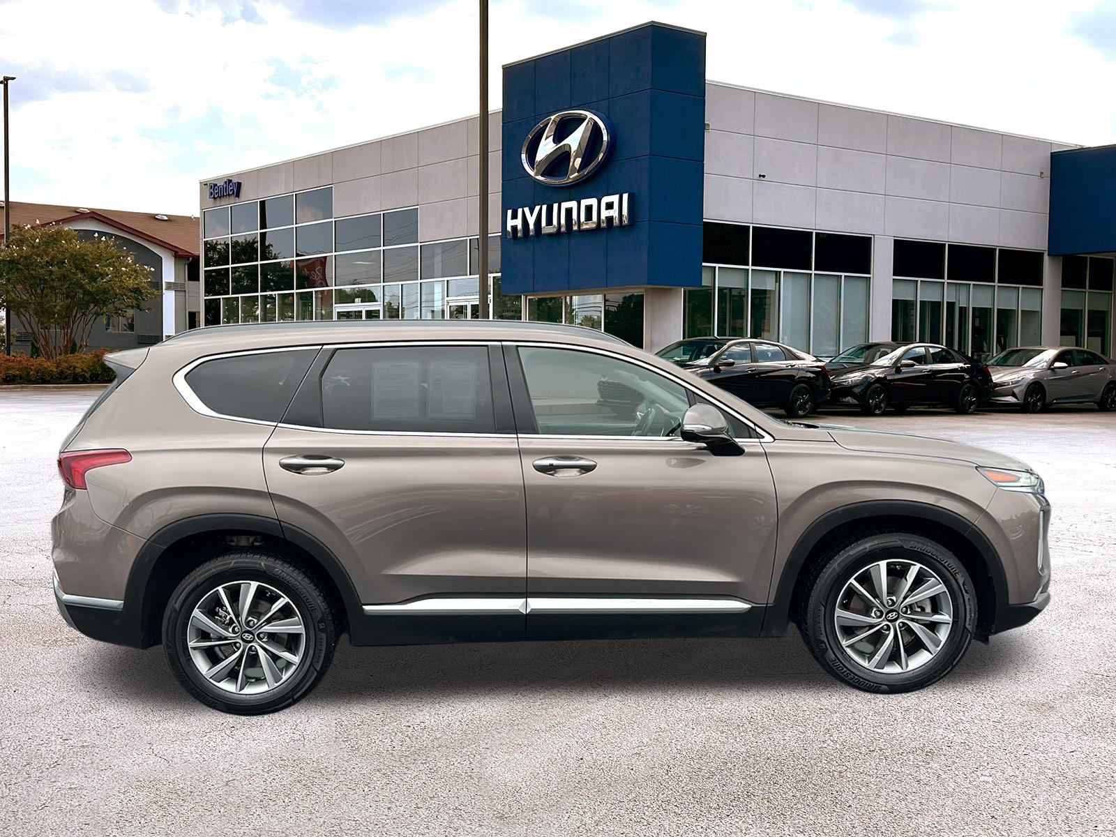 2019 Hyundai Santa Fe Ultimate 3