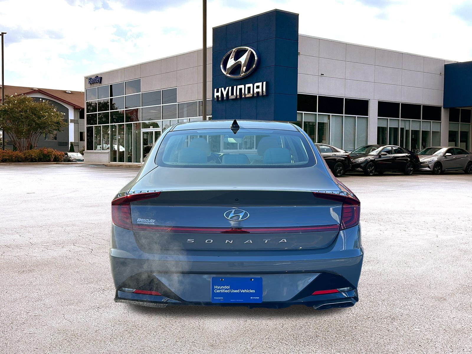 2022 Hyundai SONATA  4