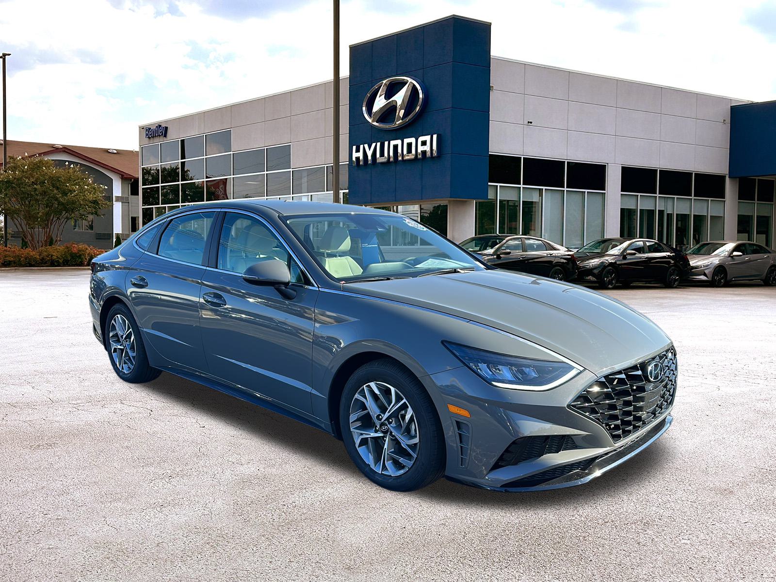 2022 Hyundai SONATA  7