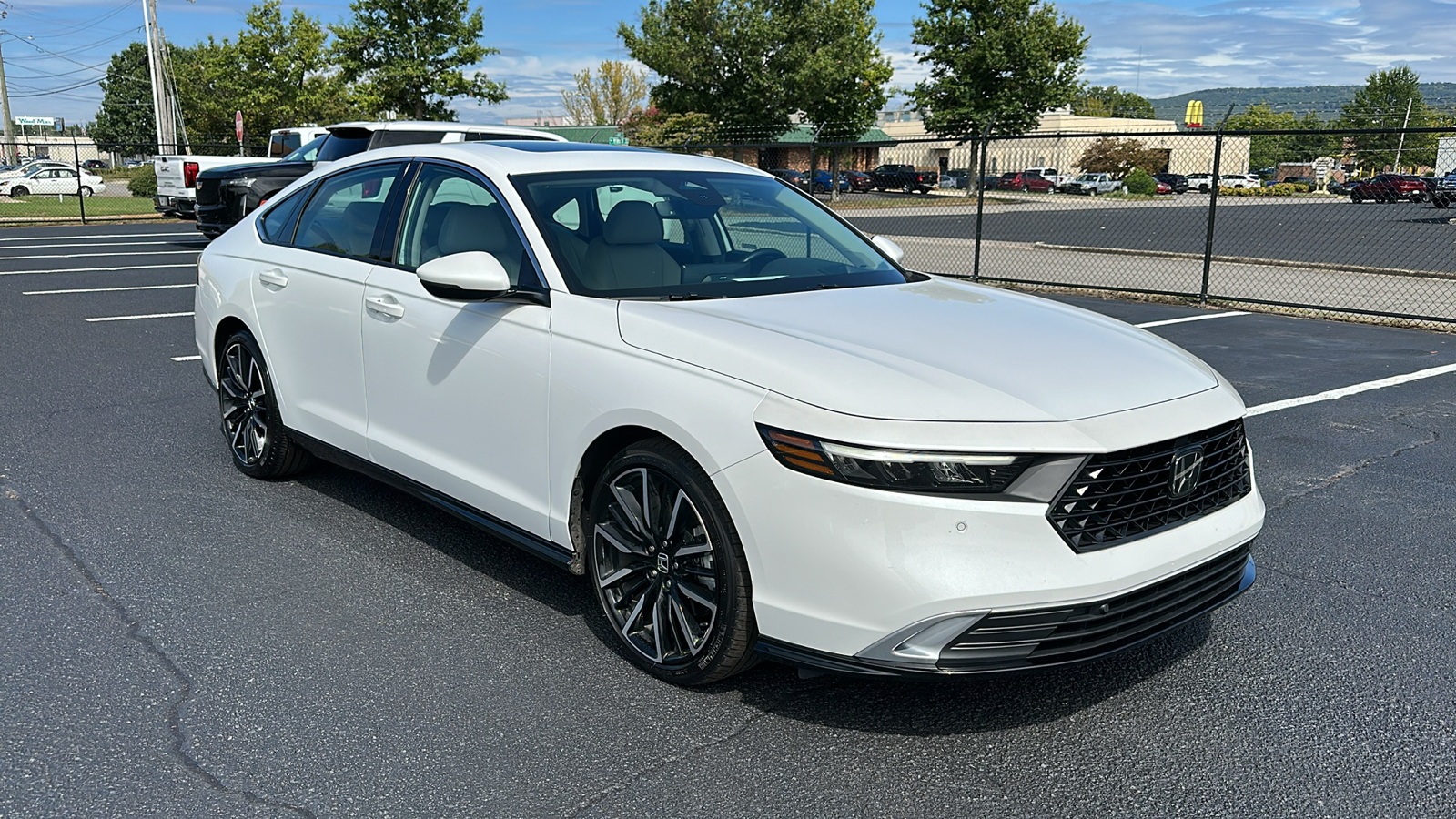 2023 Honda Accord Hybrid Touring 4