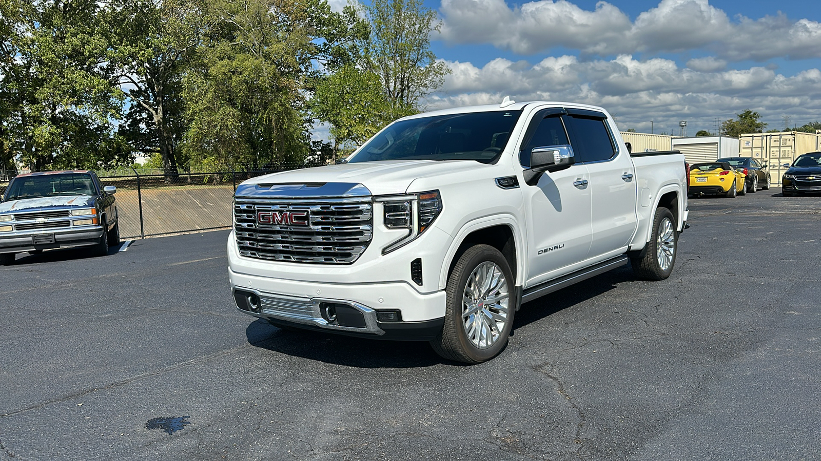 2022 GMC Sierra Denali 1