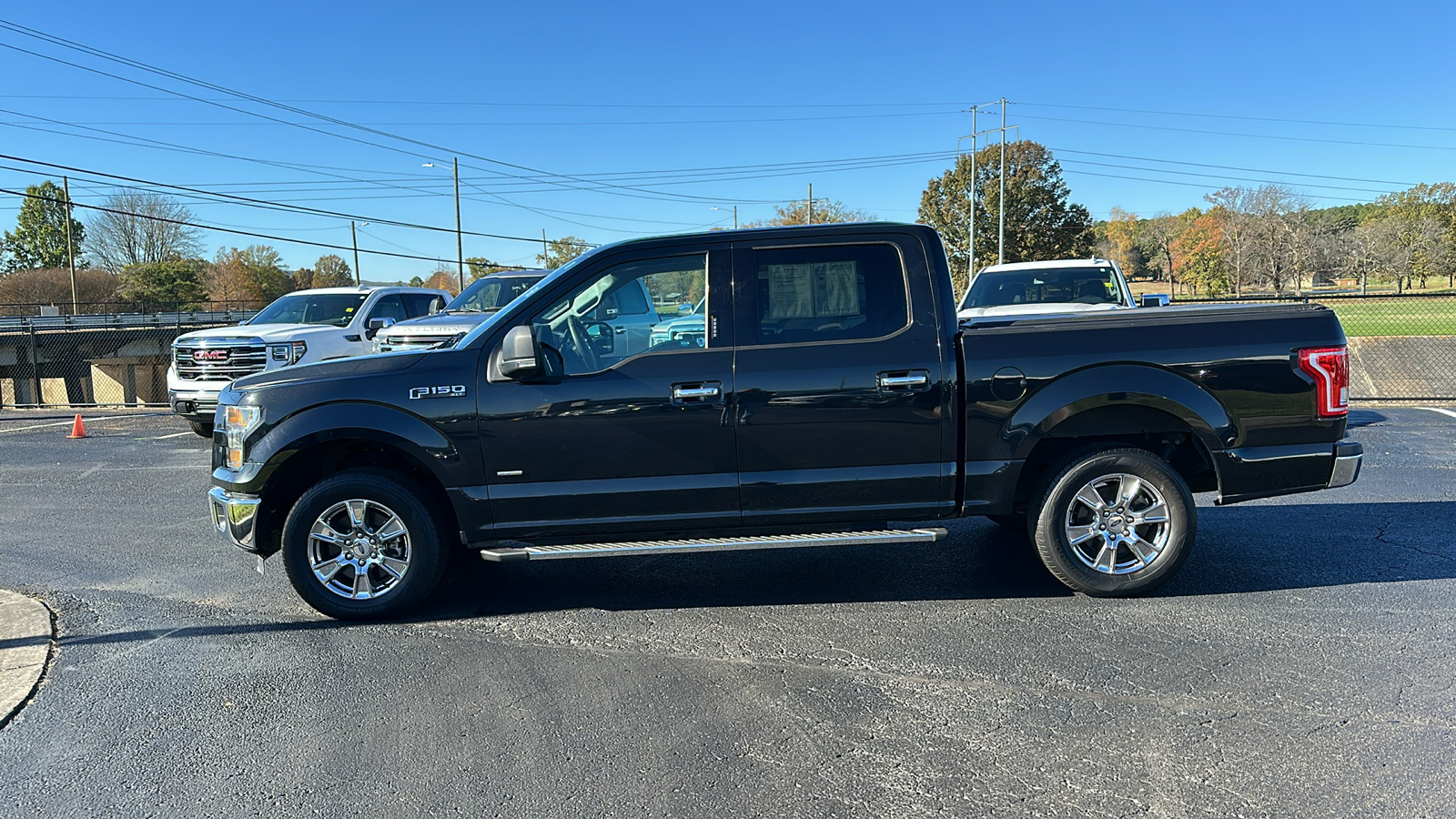 2015 Ford F-150 XLT 2