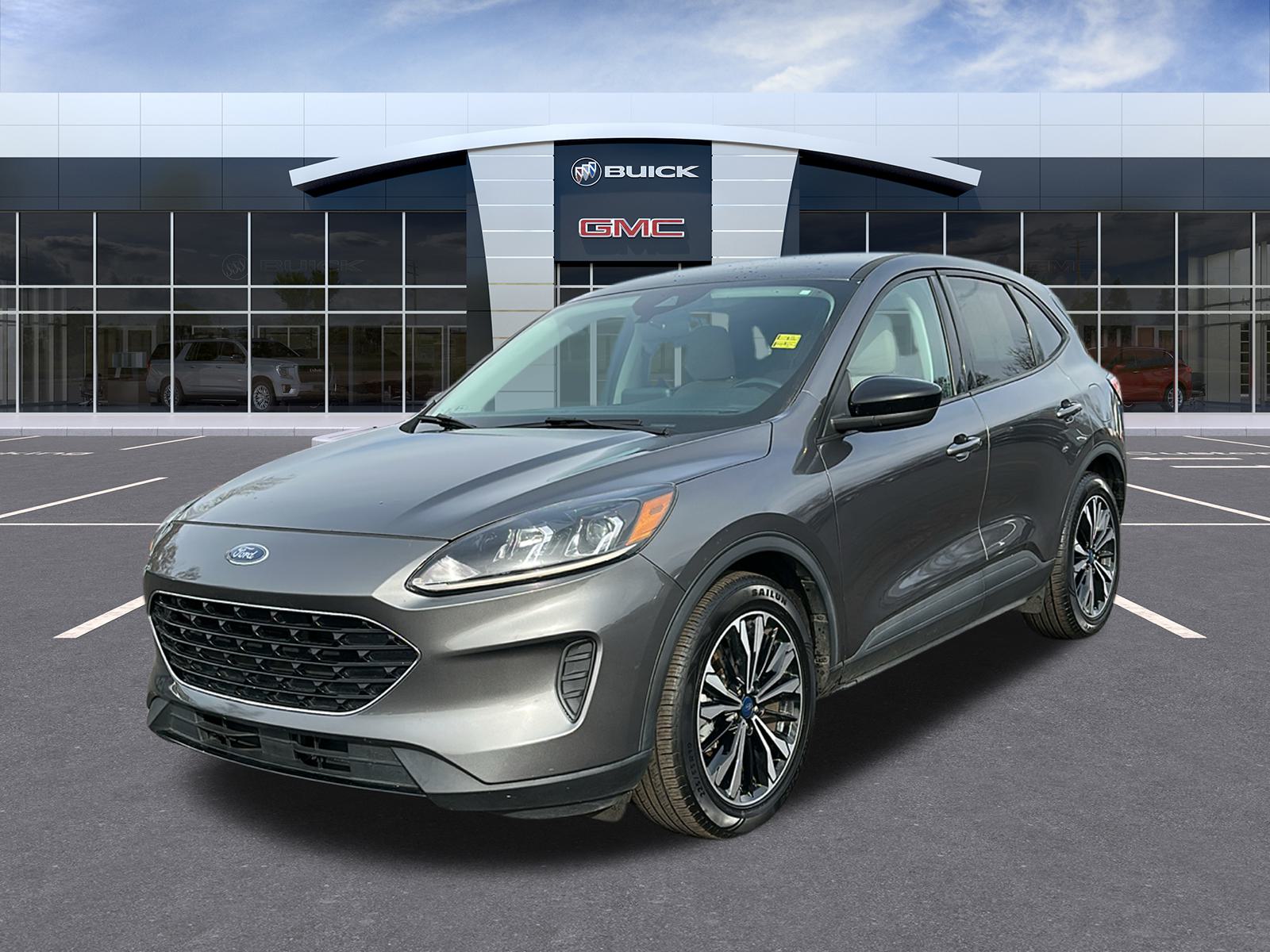 2021 Ford Escape SE 1