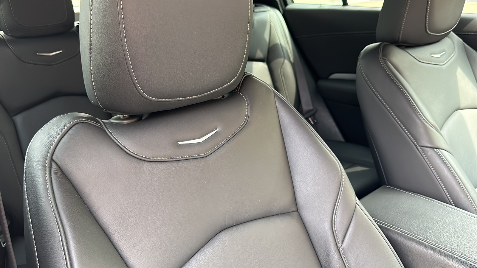 2021 Cadillac XT4 AWD Premium Luxury 18