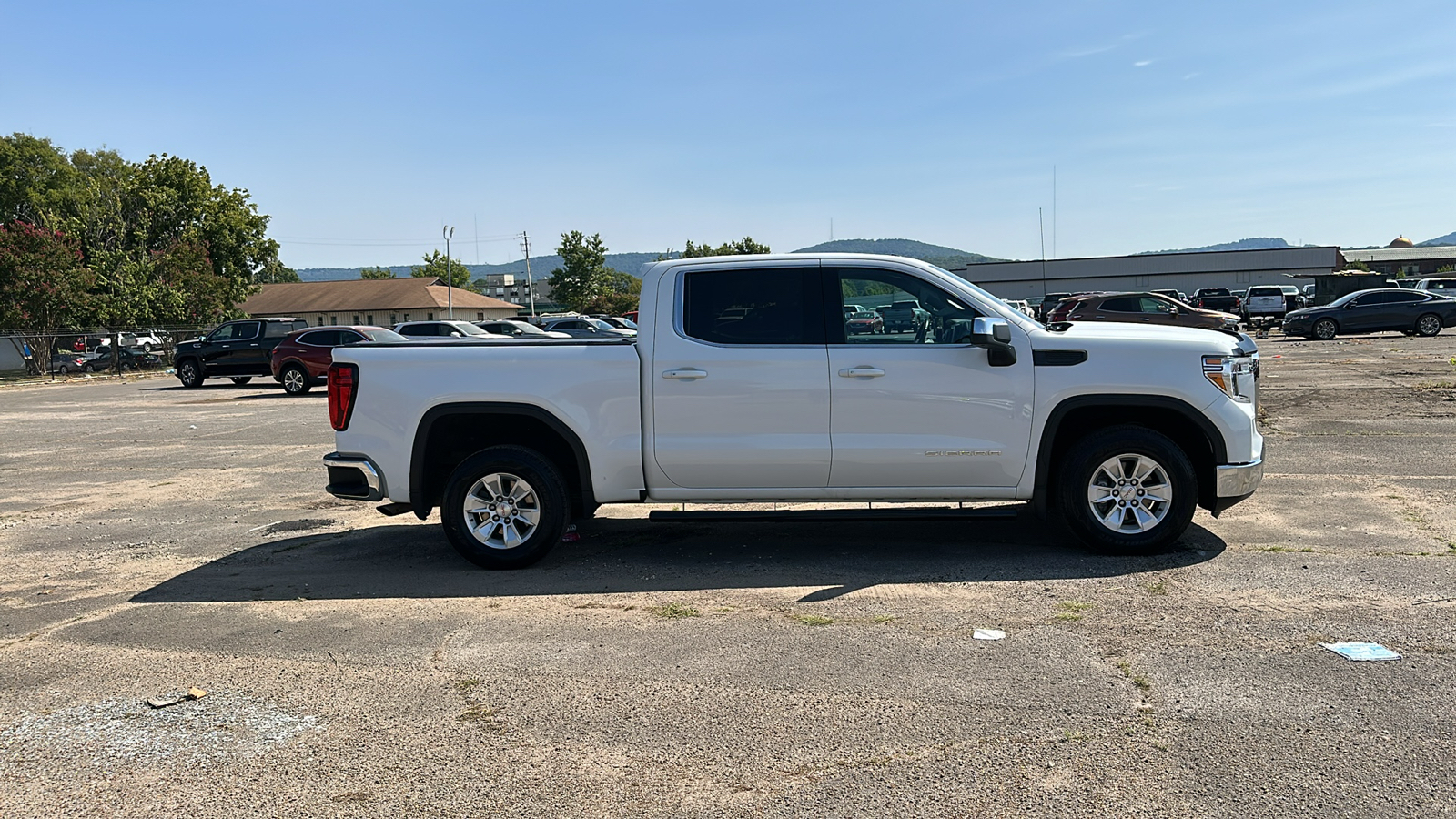 2022 GMC Sierra Limited SLE 6