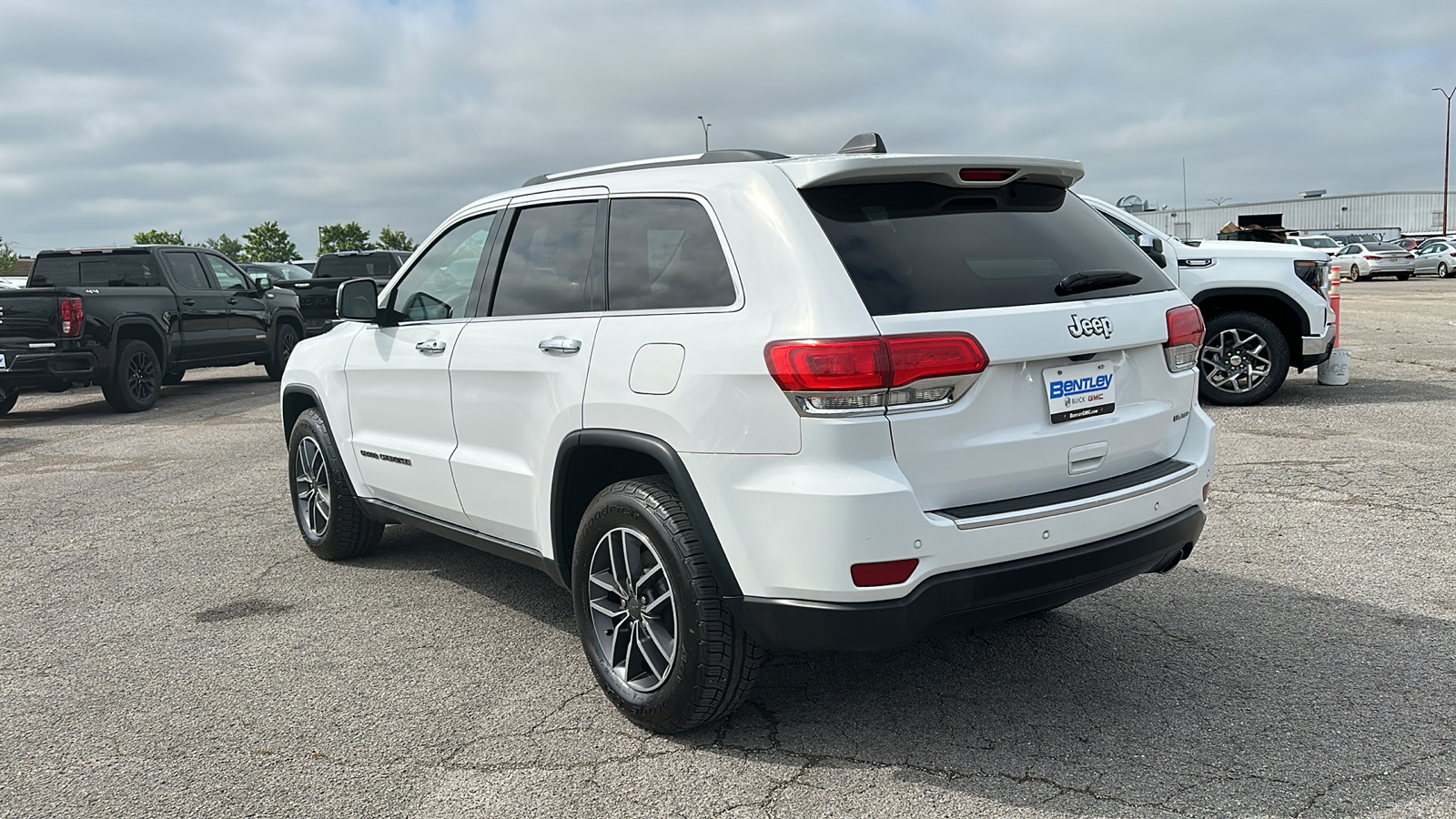 2019 Jeep Grand Cherokee Limited 3