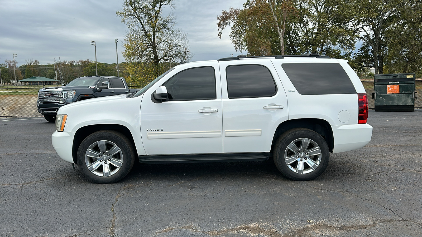 2011 Chevrolet Tahoe LT 2