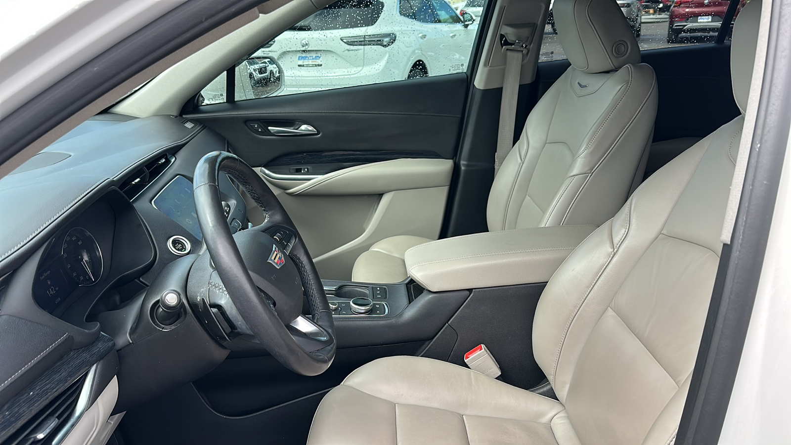 2020 Cadillac XT4 FWD Premium Luxury 9