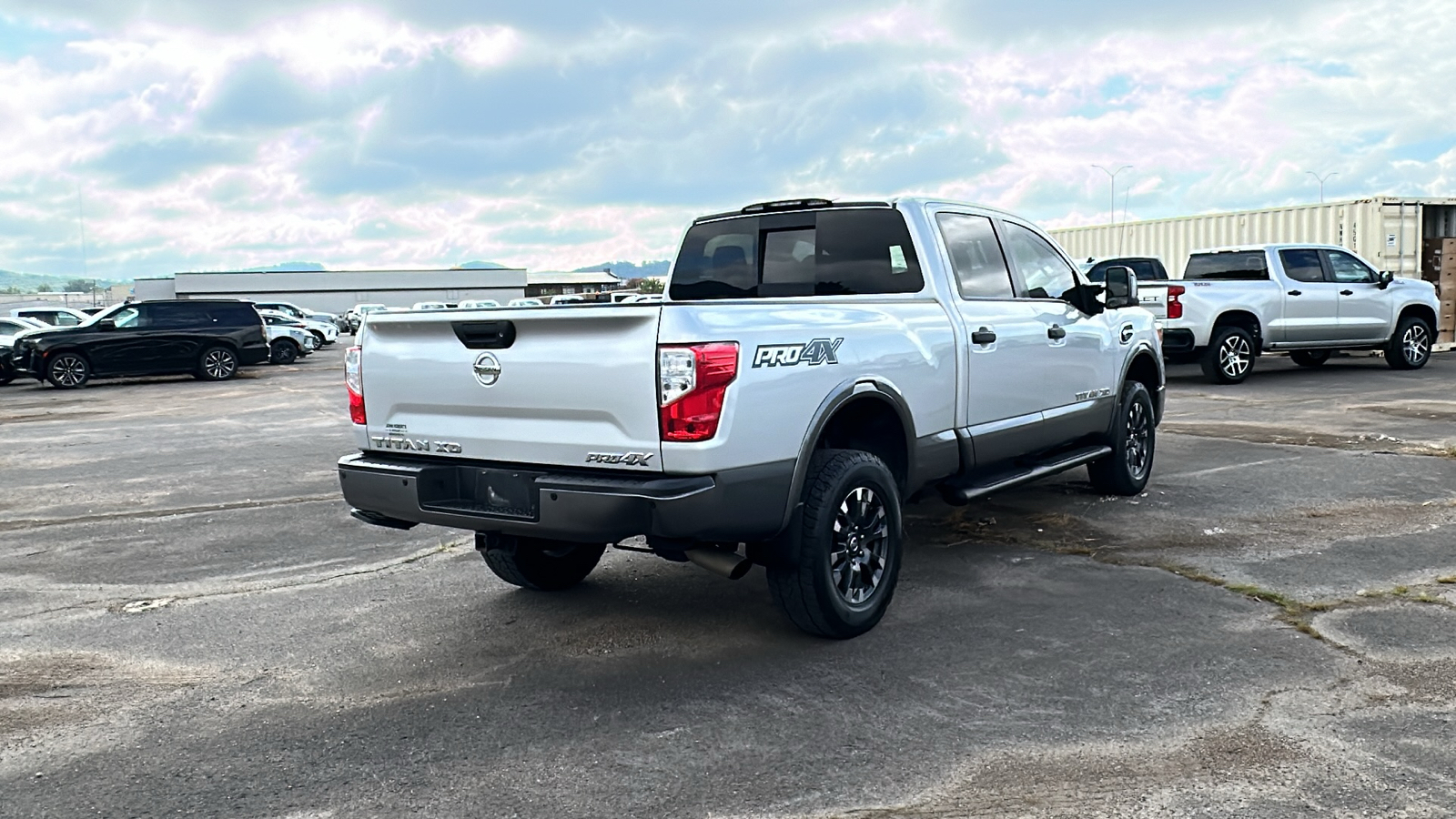 2017 Nissan Titan XD PRO-4X 5