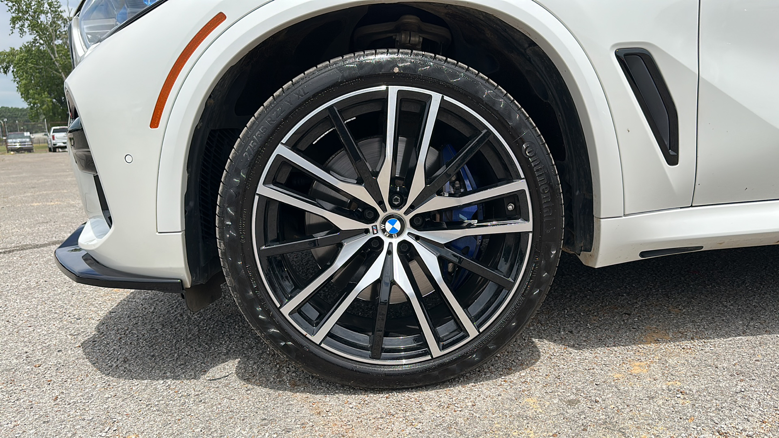 2020 BMW X5 M50i 11