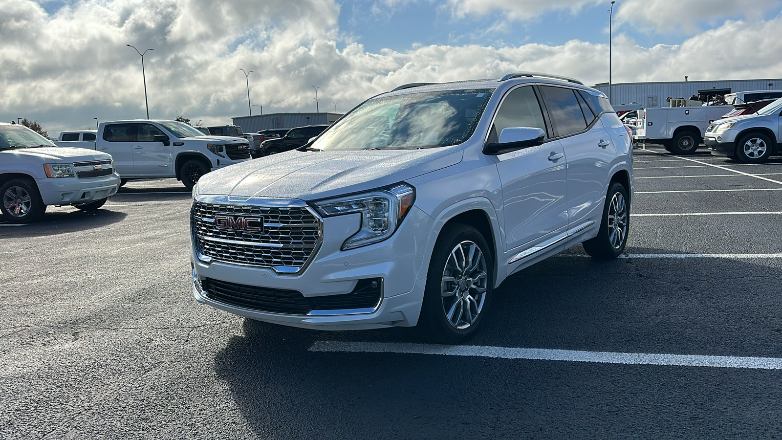 2024 GMC Terrain Denali 1