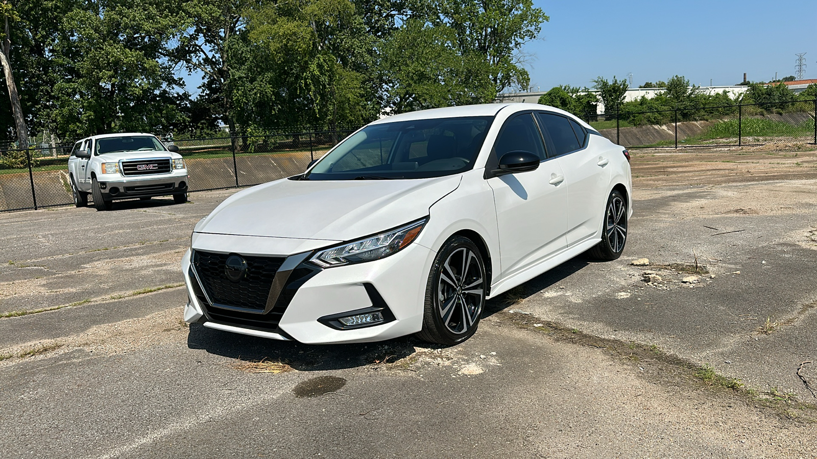 2022 Nissan Sentra SR 1