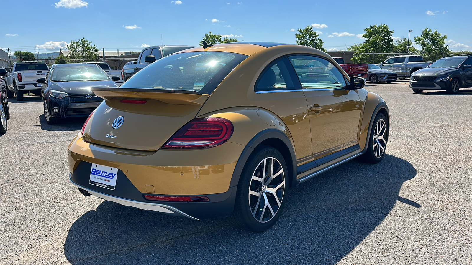 2018 Volkswagen Beetle Dune 5