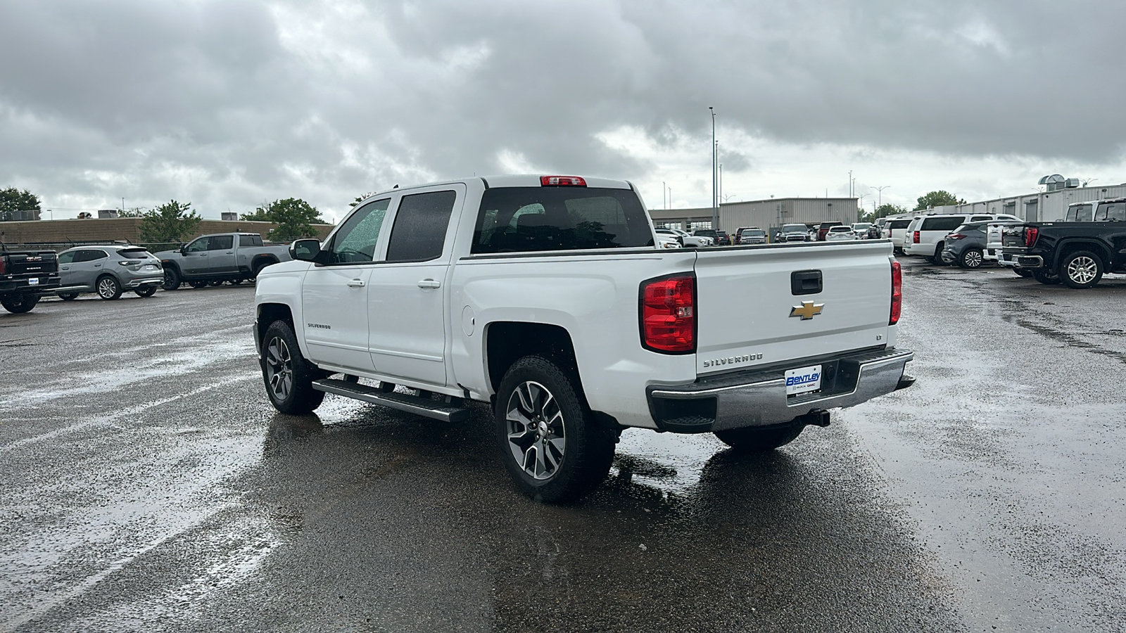 2017 Chevrolet Silverado LT 3