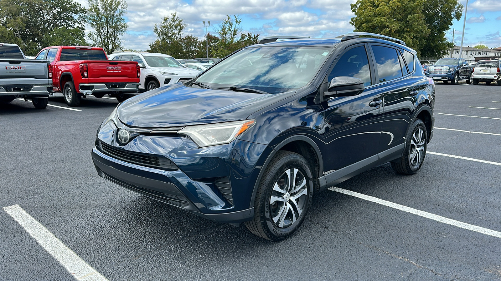 2017 Toyota RAV4 LE 1