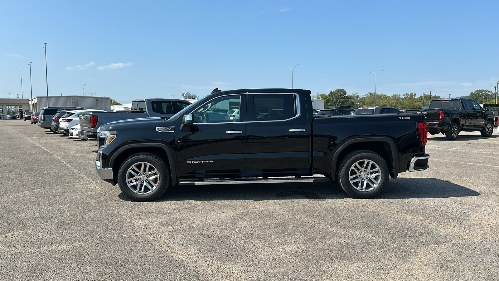 2020 GMC Sierra SLT 2